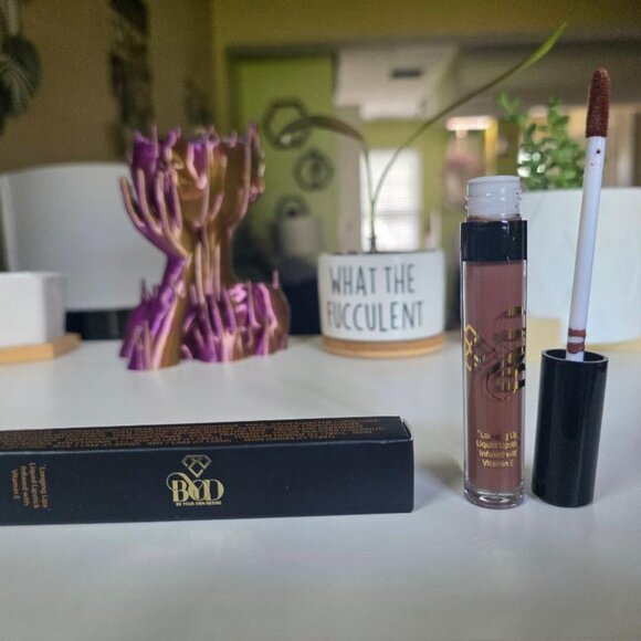 Be Your Own Desire Longing Lips 'Creamy' Matte Liquid Lipstick in "Explicit" - Picture 2 of 3